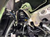 お車を安心してお乗りいただく為には、足回りの定期点検が欠かせません。サービスサポート(有償保証)では無料点検もご提供しており、安心のカーライフをお過ごしいただけるサポート体制が整っています。