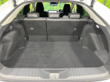 普段のお買い物や通勤、送迎等に十分な荷室スペースを確保しております。セカンドシートを倒すと、大きな荷物の積載も可能です♪