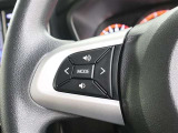 ステアリングスイッチで簡単なオーディオ操作ができ便利です。