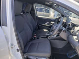 納車前には当社整備工場にてディーラー整備士が、12ヶ月点検又は車検整備を実施。安心してお乗り頂けるようお渡しさせて頂きます。