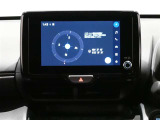 ディスプレイオーディオを装備。フルセグTV付き。スマホとクルマをつなぐことで、これまでのナビに加えて、いろんなサービスが楽しめます。