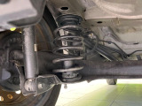お車を安心してお乗りいただく為には、足回りの定期点検が欠かせません。サービスサポート(有償保証)では無料点検もご提供しており、安心のカーライフをお過ごしいただけるサポート体制が整っています。
