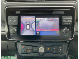 車両を上から見ているようなアラウンドビューモニターの映像をナビゲーション画面に映し出してくれるので、小さなお子様や障害物を確認できます。運転のしやすさはもちろん、事故防止にも役立ちます!