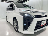 フォグランプ装着車です。暗い夜道の車両前方を明るく照らします