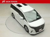 両側パワースライドドア付きだから、狭い駐車スペースなどでの乗り降りラクラク♪小さなお子さまのいるご家庭には嬉しい装備です。