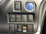 【パワースライドドア】スマートキーや運転席のスイッチでスライドドアの開閉が可能♪電動だから力を入れてドアを開ける必要が無く、小さいお子様でも、重い荷物を持っている時もラクに開け閉めできます♪