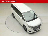 両側パワースライドドア付きだから、狭い駐車スペースなどでの乗り降りラクラク♪小さなお子さまのいるご家庭には嬉しい装備です。