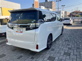 《ロングラン保証&alpha;》は通常のロングラン保証に有償にてプラス1年または2年の延長保証もお選びいただけます。愛車を永く大切にお乗りになる方におすすめのプランです。