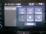 ■Bluetooth接続■自分のケータイに収録のお気に入りの音楽を、車のスピーカーを通して聴けます。