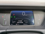 見やすいメーターパネルで運転も安心(^^♪