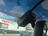 【ドライブレコーダー】ドライブレコーダー装備!走行中はもちろん、あおり運転や事故に遭遇した際、映像で記録し、万一のリスクに備えます。※記録用SDカードはお客様ご自身でご準備いただく必要があります。