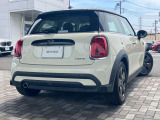 弊社サービス工場でしっかりメンテナンスされたワンオーナー車です!
