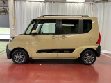 【スマートアシスト搭載車】 衝突回避支援ブレーキ機能(対車両・歩行者)、衝突警報機能(対車両・対歩行者)、誤発信抑制制御機能などの機能で安全な運転をサポートします。
