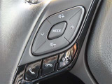 ブルートゥースに接続すれば、スマホに入れている音楽が聞けたり運転中に電話がかかってきてしまった場合もハンドルから電話を取ることができます!