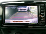 車庫入れなどでバックする際に後方確認ができて便利です。車庫入れ苦手な人もこれで安心!!