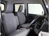 広さと安心を両立した、快適運転空間です。