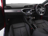 Audiのインテリアはエクステリア同様、優れたデザイン性とクオリティ、そして機能性を兼ね備えております。