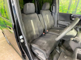 運転席シート廻りは使用感も少なく、良好な状態となっています。丁寧に使われていたことがよくわかりますね。