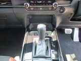 DCT、CVT、従来型のATなど、すべてのトランスミッションの利点を集約し、ロックアップ領域を大幅に拡大し伝達効率の向上とマニュアルトランスミッションのようなダイレクト感を実現した自社製ATです。