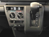 ATシフトで運転も楽々です。