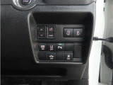 両側電動のスライドドアで楽々スムース!運転席からも開閉の操作もできます♪キーのスイッチひとつで自動開閉できる便利な機能もついてます♪