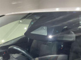 【衝突被害軽減ブレーキ】前方の車両や横断する歩行者などを検知した時、衝突回避や被害軽減をサポートします。