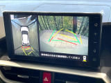 【パノラミックビューモニター】専用のカメラにより、上から見下ろしたような視点で360度クルマの周囲を確認することができます☆死角部分も確認しやすく、狭い場所での切り返しや駐車もスムーズに行えます。