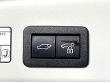 【パワーバックドア】スマートキーや運転席のボタンを押すだけでリアゲートが自動で開閉します!荷物を持っている時や、高い位置にあるバックドアを閉める際に便利な機能です♪