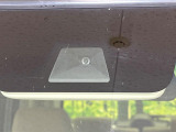 【ホンダセンシング】走行中に前方の車両等を認識し、衝突しそうな時は警報とブレーキで衝突回避と被害軽減をアシスト。より安全にドライブをお楽しみいただけます。