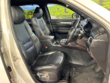運転席シート廻りは使用感も少なく、良好な状態となっています。丁寧に使われていたことがよくわかりますね。
