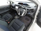 シンプルで使いやすいデザインの運転席です。