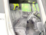 運転席シート廻りは使用感も少なく、良好な状態となっています。丁寧に使われていたことがよくわかりますね。