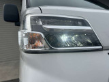 ★LEDヘッドライト★当社は展示場が特定整備の認証資格を有しており、本社は特定整備の指定資格を有した工場を備えています♪ぜひお気軽にお問合せ下さい♪遠方販売も可能です
