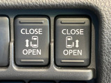 【両側パワースライドドア】スマートキーや運転席のスイッチで後席両側スライドドアの開閉が可能♪電動だから力を入れてドアを開ける必要が無く、小さなお子様でも簡単に開け閉めでき快適です♪