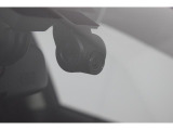 純正ドライブレコーダー装備です。映像はナビモニターでご覧頂くかPCにてご確認頂けます。