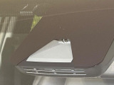 【トヨタセーフティセンス】走行中に前方の車両等を認識し、衝突しそうな時は警報とブレーキで衝突回避と被害軽減をアシスト。より安全にドライブをお楽しみいただけます。