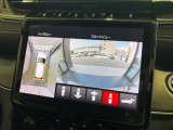 360&deg;アラウンドビューモニターを標準装備。バックモニターもガイドライン付きで高画質です。