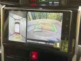 【パノラミックビューモニター】専用のカメラにより、上から見下ろしたような視点で360度クルマの周囲を確認することができます☆死角部分も確認しやすく、狭い場所での切り返しや駐車もスムーズに行えます。