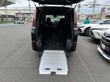 エスクァイア 2.0 Xi ウェルキャブ スロープタイプ タイプI 車いす1脚仕様 