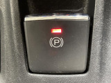 【電動パーキングブレーキ】パーキングブレーキを指先だけで操作可能です!力の弱い人にも安心してブレーキをかけていただけます!