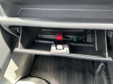 大容量グローブボックス
