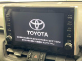 【純正9型ナビ】人気の純正ナビを装備。オーディオ機能も充実しており、Bluetooth接続すればお持ちのスマホやMP3プレイヤーの音楽を再生可能!毎日の運転がさらに楽しくなります!!