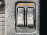 【シートヒーター】寒い日に重宝するシートヒーター!エアコンより早く温まってくれるので寒がりの人も安心ですね♪エアコンの温風は乾燥するから苦手、という方にもをおすすめです。