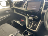 【 オートエアコン 】車内温度を感知して自動で温度調整をしてくれるのでいつでも快適な車内空間を創り上げます!