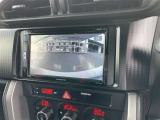 バックモニターで、後方を確認しながら安心して駐車することができます。運転初心者も熟練者も必須の機能ですよ!