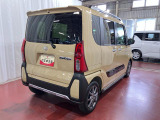 両側スライドドアなので、狭い駐車場や壁際でも安心!