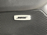 【BOSEサウンドシステム】メーカーオプションの高品位サウンドシステムを搭載。専用のチューニングが施された大小様々なスピーカーから良質なサウンドが奏でられ、臨場感あふれる音響空間を演出します。