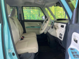 運転席シート廻りは使用感も少なく、良好な状態となっています。丁寧に使われていたことがよくわかりますね。