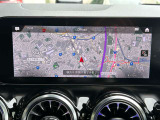 バックカメラにより駐車時の後方確認も楽にできます。