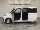 【まるごとクリーニング】シートを取り外し、車内を徹底洗浄。隅々まで丁寧に仕上げています。
